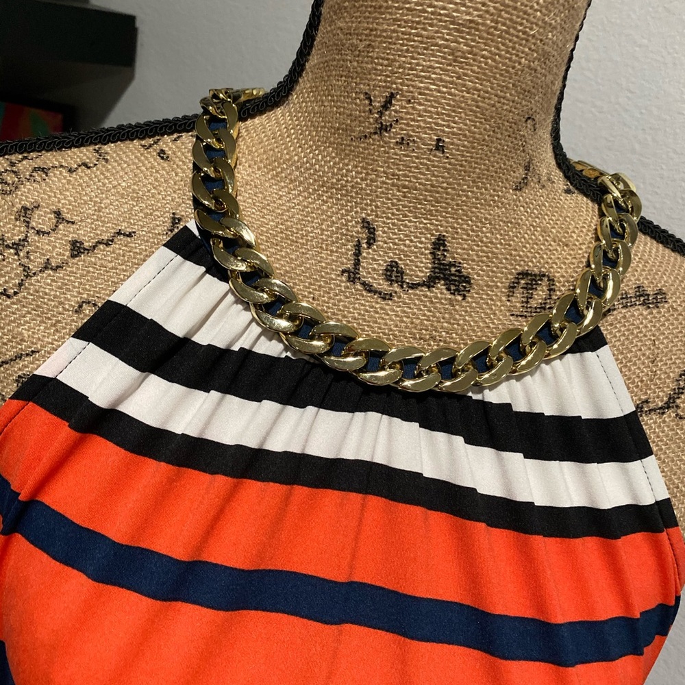 Dress - Picture 2 of 6